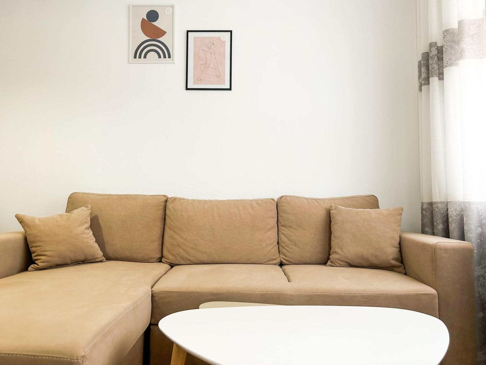 Serotonine Donor 672 Appartement Durrës